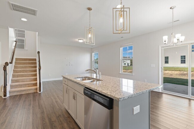 Building Photo - Gorgeous and Huge 3 Bed/2.5 Bath in Zebulo...