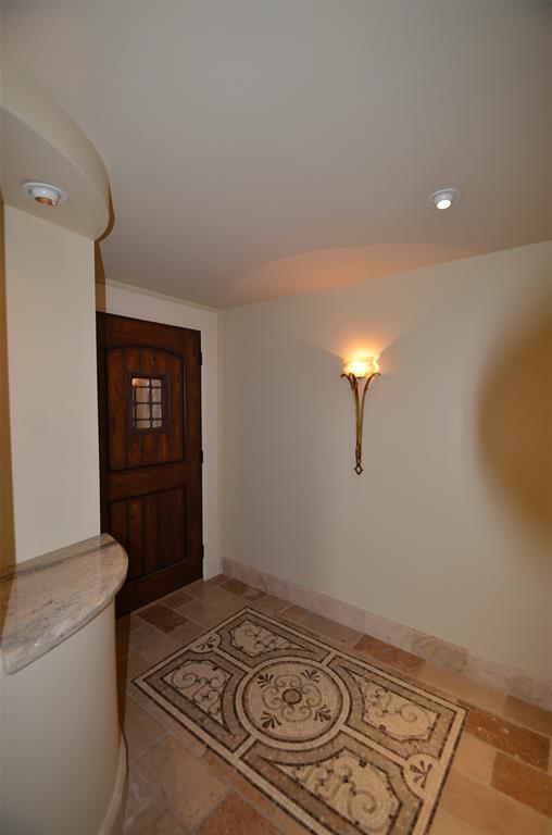 Building Photo - 14655 Champion Forest Dr Dr