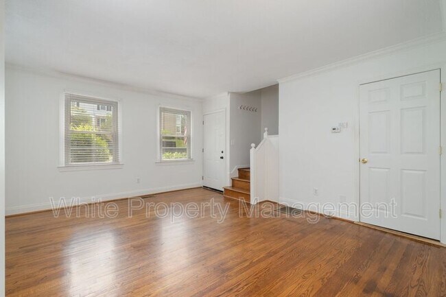 Foto del edificio - 564 Wakefield Dr