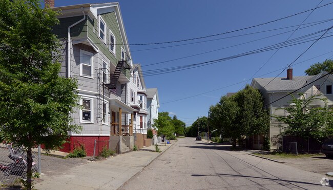 Building Photo - 110 Bowdoin St