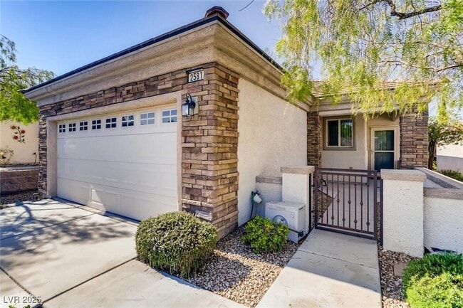 Building Photo - 2581 Palentina St