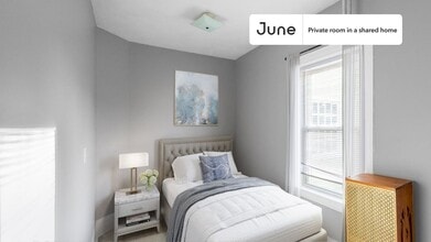 Building Photo - Room in Shared 5 bed/1 bath home