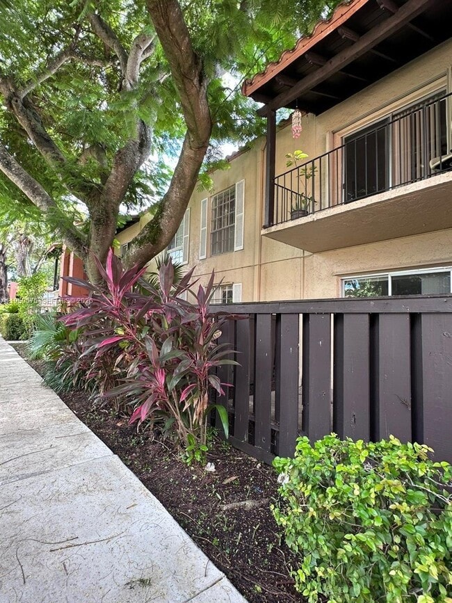 Foto del edificio - 10786 N Kendall Dr