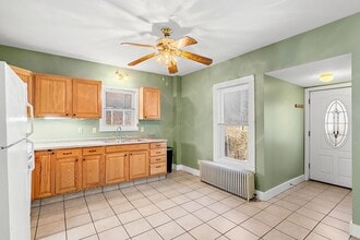 Building Photo - 78 Essex St