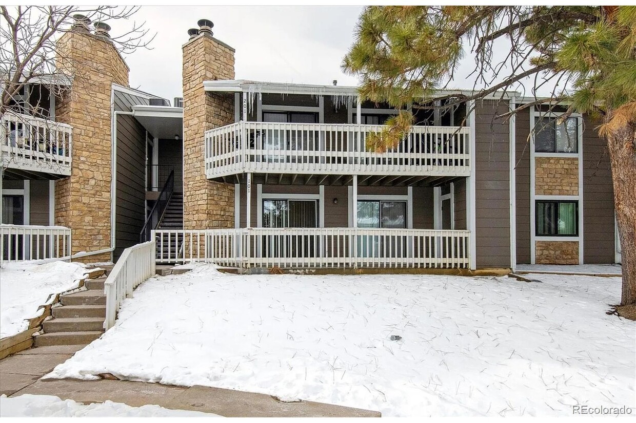 Primary Photo - Recently Updated Unit in Robinwood