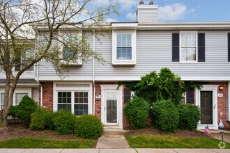 Building Photo - 330 Smithwold Rd