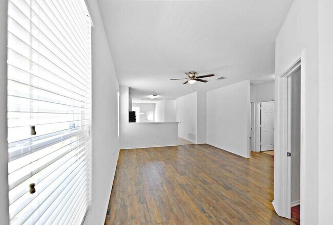 Building Photo - 5721 Knoll Pines Pass