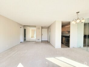 Building Photo - 821 N Humboldt St