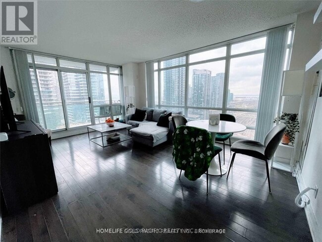 Photo du bâtiment - 1808-381-3381 Front St W