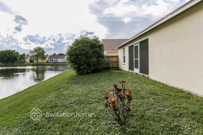 Building Photo - 5040 Foxhall Dr N