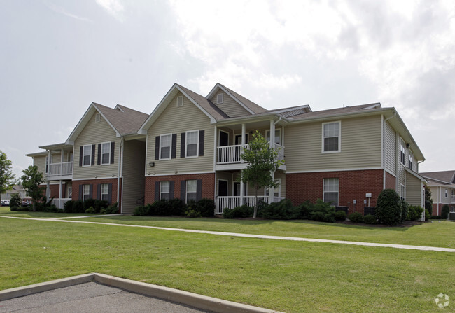 Building Photo - Atlas at Goodlett Farms