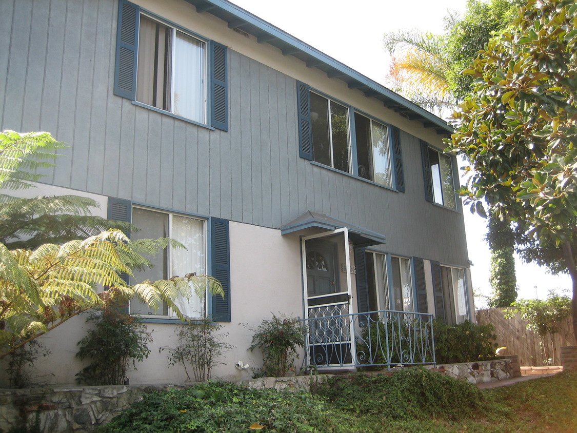 Building Photo - 10604 National Blvd