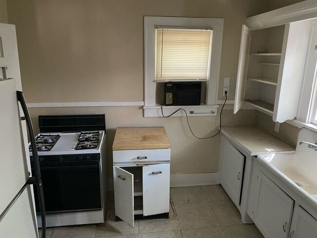 Foto del edificio - ONE BEDROOM ONE BATH