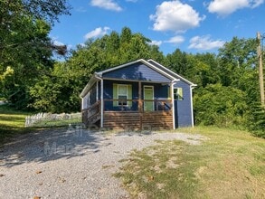 Building Photo - 5390 Valley Dr