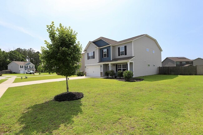 Building Photo - 3830 Moseley Dr