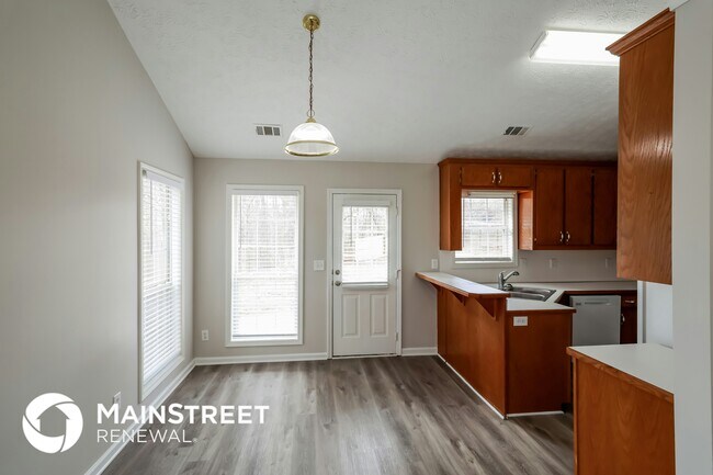 Foto del edificio - 5107 Scenic View Rd