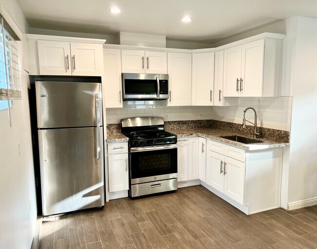 Foto del edificio - 8112 Paso Robles Ave