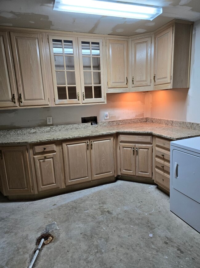 Building Photo - 5515 Cheshire Meadows Way