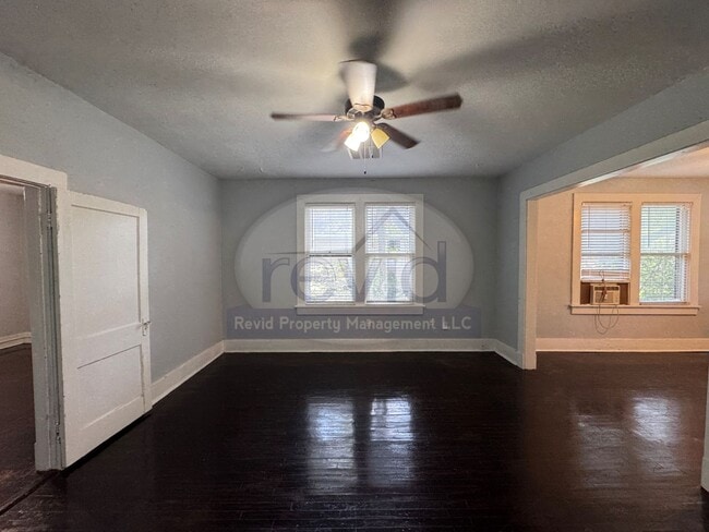 Building Photo - 282 Garland St