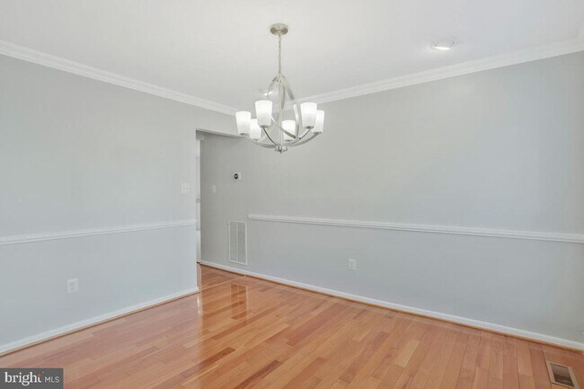 Building Photo - 12807 Dunkirk Dr