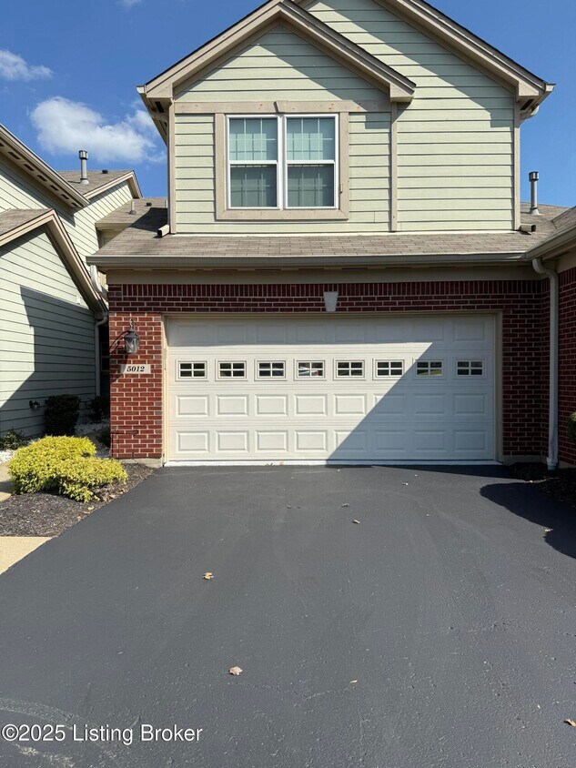 Primary Photo - 5012 Kames Square