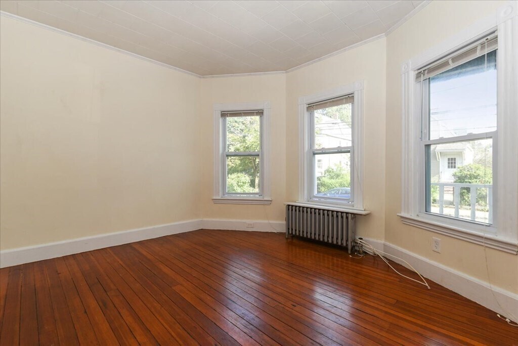 Primary Photo - 63 Elmwood St