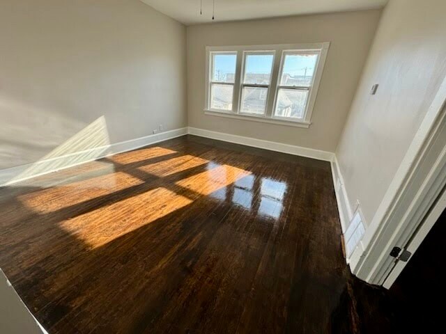 Living Room - 2108 W Vilter Ln