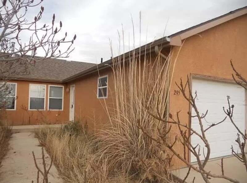 295 W Coral Dr, Pueblo West, CO 81007 Townhome Rentals in Pueblo West