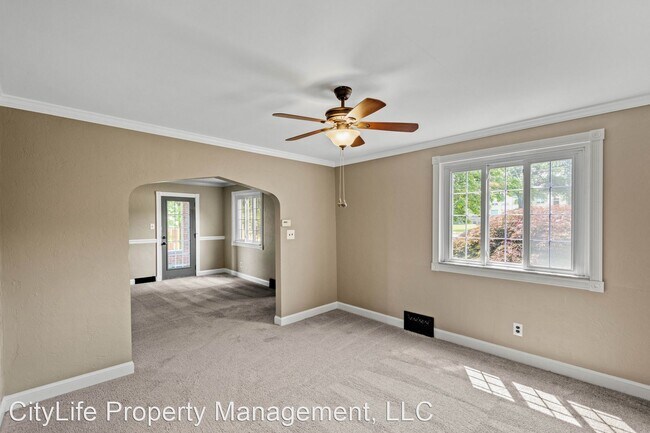 Building Photo - 2 br, 2 bath House - 3551 Oneil Blvd