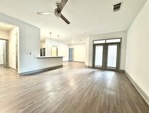 Building Photo - 3333 Weslayan St