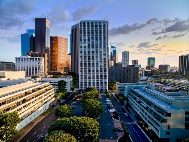 Foto del edificio - 800 W 1st St