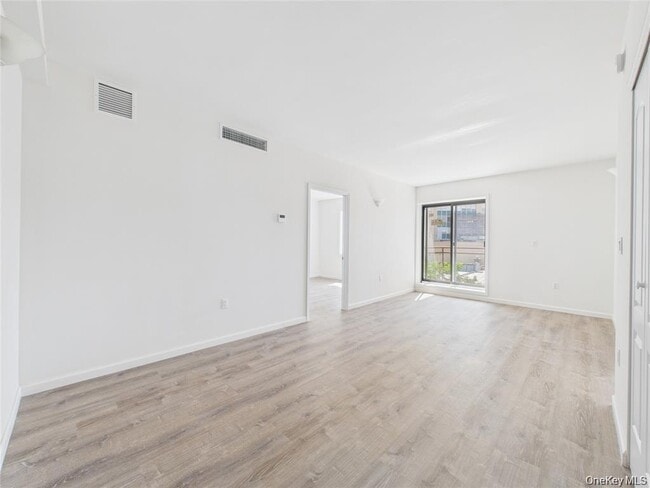 Building Photo - 97-30-9764 64th Ave
