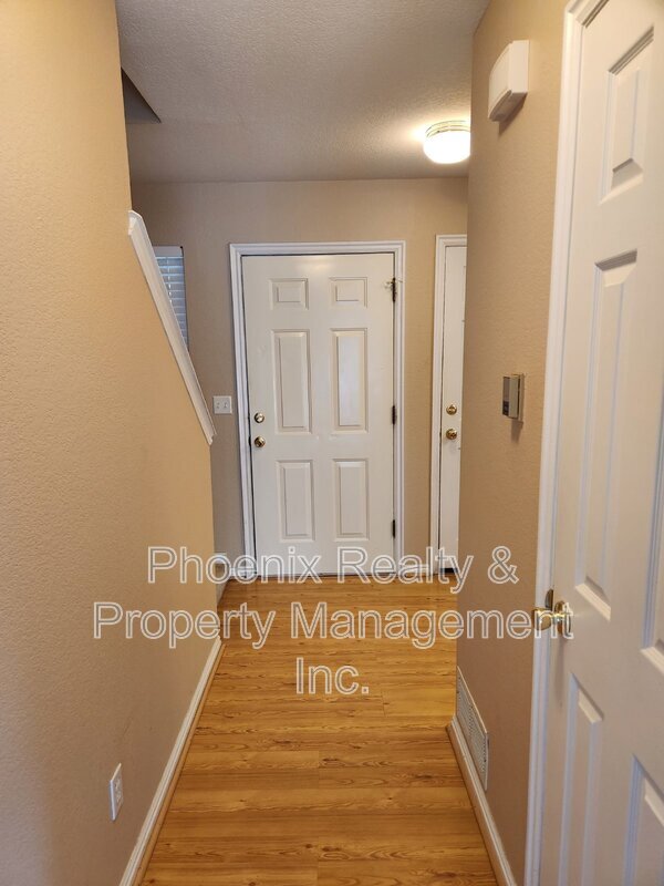 Foto del edificio - 1209 Warrior Way