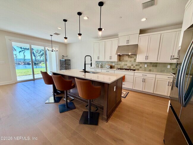 Building Photo - 173 Oak Pk Dr