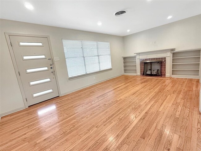Building Photo - 2509 Givens Ave