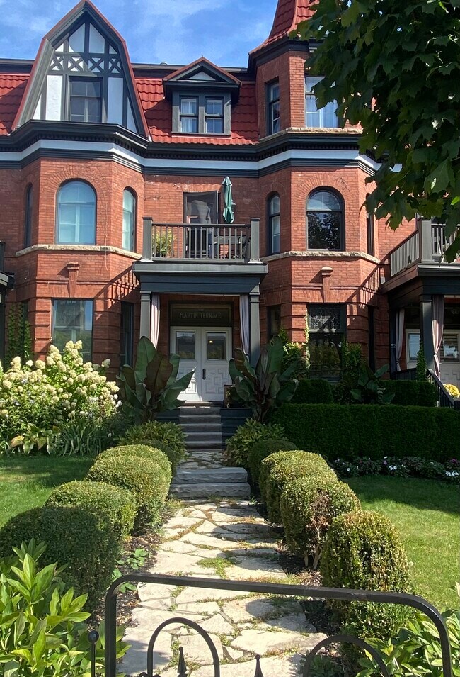 Photo du bâtiment - 521 King Edward Av