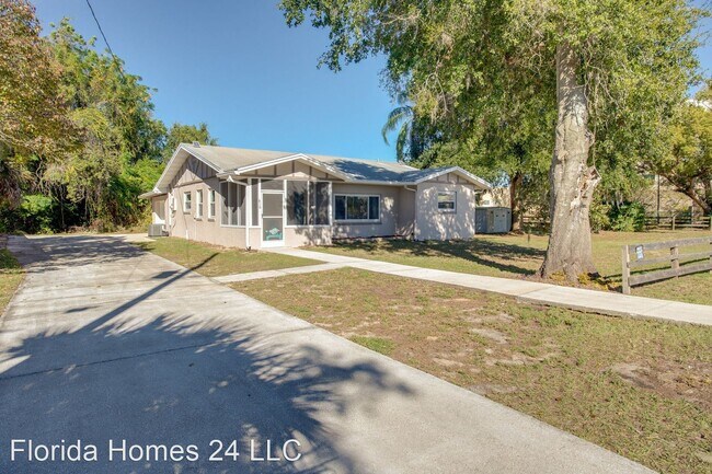 Foto del edificio - 3 br, 2 bath House - 610 W Maud Street