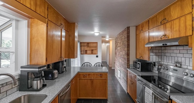 Foto del edificio - 13705 NE Beech St