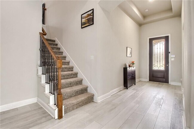 Building Photo - 205 Lady Bird Ln
