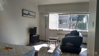 Building Photo - 1540 Haro St
