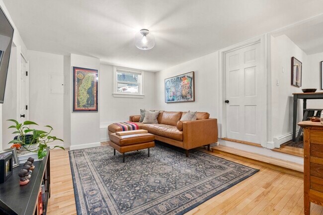 Foto del edificio - 209 Bunker Hill St