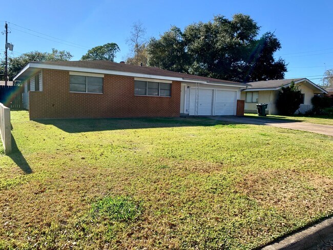 Foto del edificio - 3901 Drexel Ave