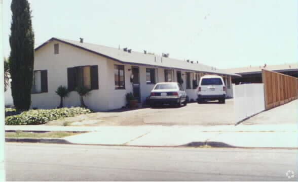 Building Photo - 942 Di Giulio Ave