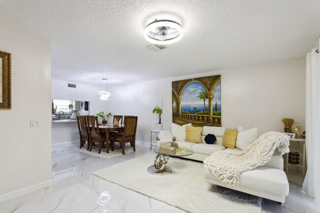 Foto del edificio - 368 Waterside Dr