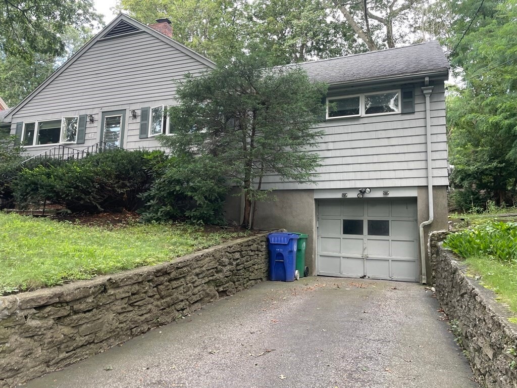 487 Lowell Ave, Newton, MA 02460 Townhome Rentals in Newton MA