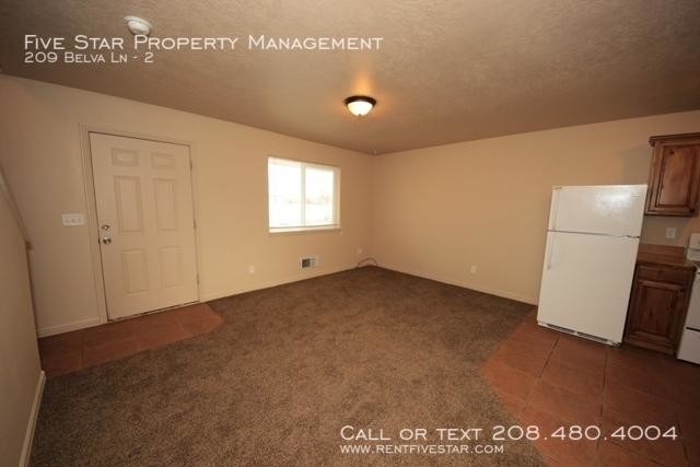Building Photo - 2 bedroom in Chubbuck ID 83202