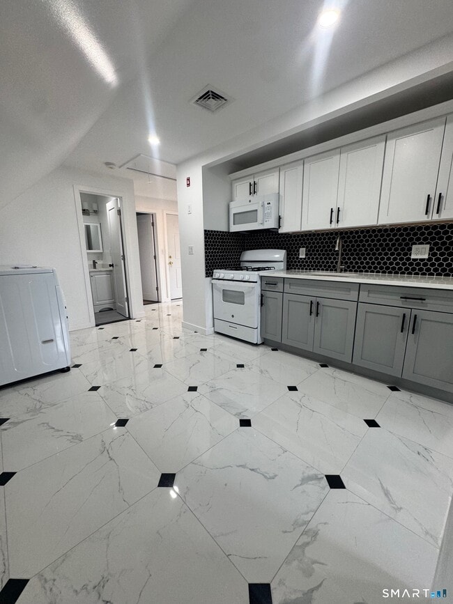 Foto del edificio - 417 Poplar St