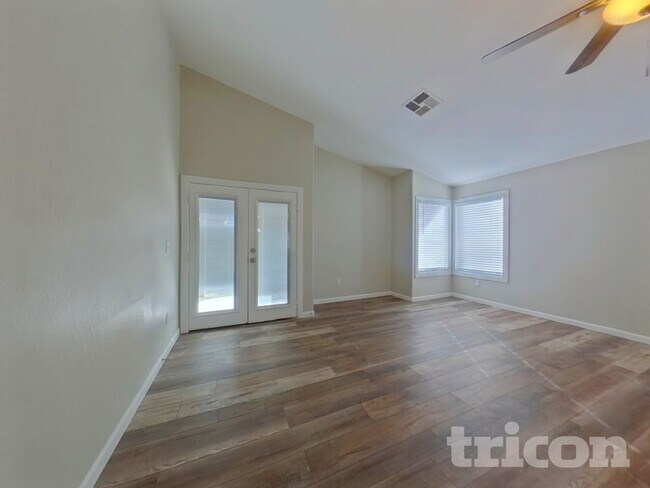 Foto del edificio - 857 E Saragosa St