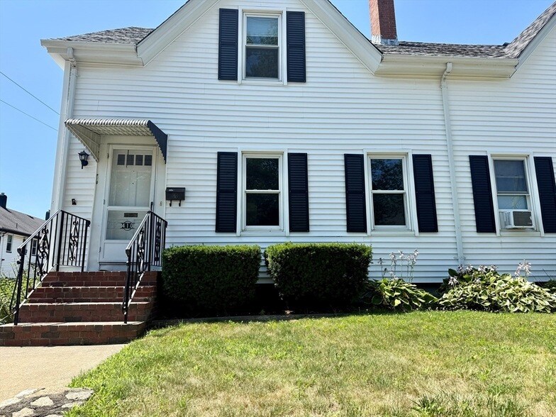 Foto principal - 410-412 Court Street Unit 1