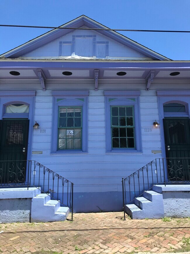 Building Photo - 1131 Louisa St